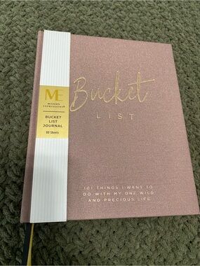 Modern Expressions Rose Gold Bucket List Planner
